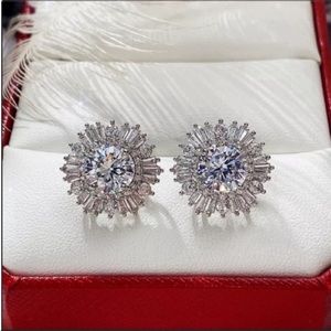 Simulated diamonds & CZ White gold plated Cluster baguettes Amazing earrings